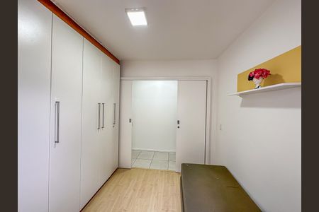Apartamento para alugar com 79m², 2 quartos e 1 vagaQuarto