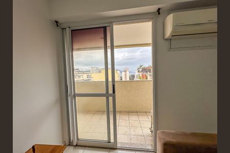 Apartamento para alugar com 79m², 2 quartos e 1 vagaSala