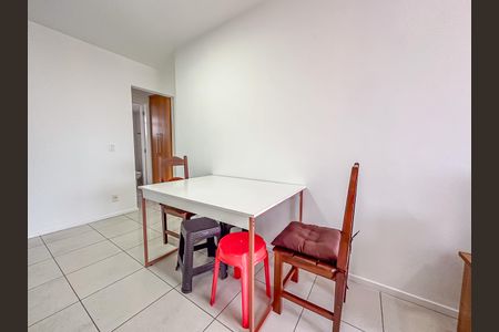 Apartamento para alugar com 79m², 2 quartos e 1 vagaSala