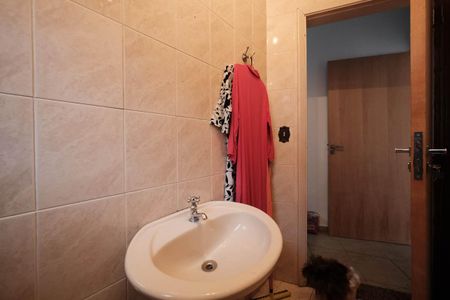 Casa à venda com 178m², 3 quartos e 2 vagasLavabo