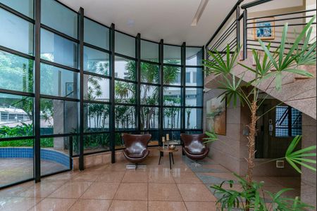 Apartamento à venda com 45m², 1 quarto e 2 vagasHall de entrada