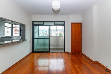 Sala de apartamento à venda com 1 quarto, 45m² em Carmo, Belo Horizonte