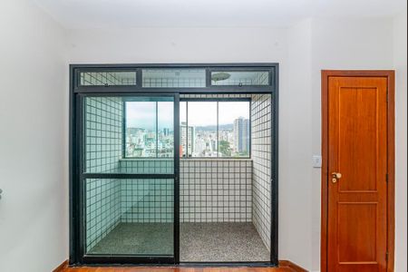 Apartamento à venda com 45m², 1 quarto e 2 vagasVaranda da Sala