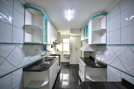 Apartamento para alugar com 80m², 2 quartos e 2 vagasCozinha