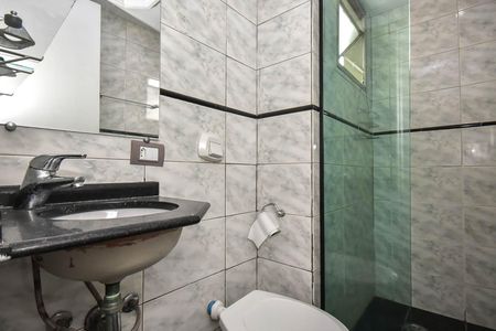 Apartamento para alugar com 80m², 2 quartos e 2 vagasBanheiro