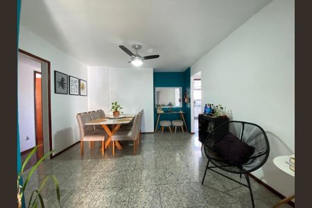 Apartamento à venda com 114m², 4 quartos e 2 vagas Apartamento à venda com 114m², 4 quartos e 2 vagasSala