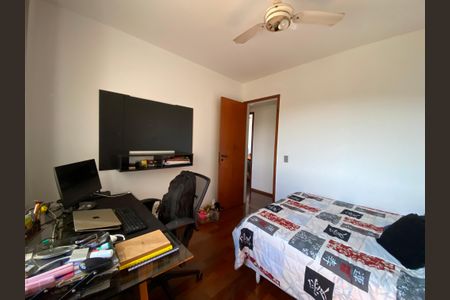 Apartamento à venda com 114m², 4 quartos e 2 vagas Apartamento à venda com 114m², 4 quartos e 2 vagasQuarto 4