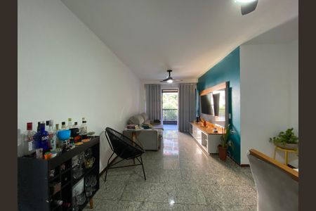 Apartamento à venda com 114m², 4 quartos e 2 vagas Apartamento à venda com 114m², 4 quartos e 2 vagasSala