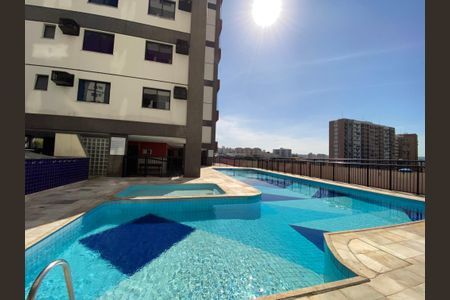 Apartamento à venda com 114m², 4 quartos e 2 vagas Apartamento à venda com 114m², 4 quartos e 2 vagasÁrea comum - Piscina