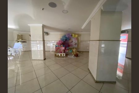 Apartamento à venda com 114m², 4 quartos e 2 vagas Apartamento à venda com 114m², 4 quartos e 2 vagasÁrea comum - Salão de festas