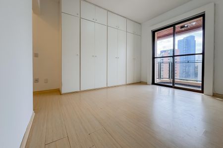Apartamento para alugar com 250m², 4 quartos e 3 vagas Apartamento para alugar com 250m², 4 quartos e 3 vagasSuíte 2