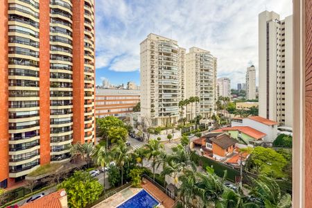 Apartamento para alugar com 250m², 4 quartos e 3 vagas Apartamento para alugar com 250m², 4 quartos e 3 vagasVista do Quarto 2