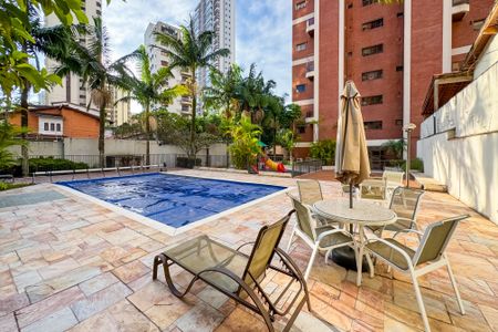 Apartamento para alugar com 250m², 4 quartos e 3 vagas Apartamento para alugar com 250m², 4 quartos e 3 vagasÁrea comum