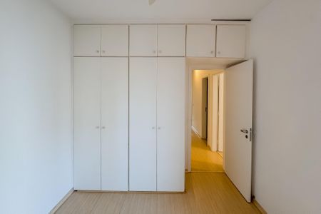 Apartamento para alugar com 250m², 4 quartos e 3 vagas Apartamento para alugar com 250m², 4 quartos e 3 vagasQuarto 2