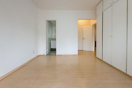 Apartamento para alugar com 250m², 4 quartos e 3 vagas Apartamento para alugar com 250m², 4 quartos e 3 vagasSuíte 2