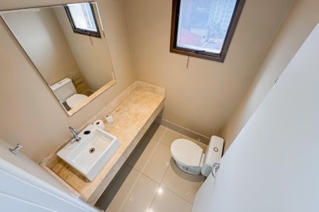 Apartamento para alugar com 250m², 4 quartos e 3 vagas Apartamento para alugar com 250m², 4 quartos e 3 vagasLavabo