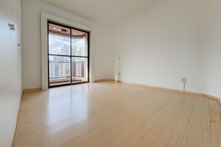 Apartamento para alugar com 250m², 4 quartos e 3 vagas Apartamento para alugar com 250m², 4 quartos e 3 vagasSuíte 2