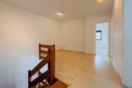 Apartamento para alugar com 250m², 4 quartos e 3 vagas Apartamento para alugar com 250m², 4 quartos e 3 vagasHall Superior