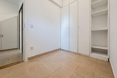 Apartamento para alugar com 250m², 4 quartos e 3 vagas Apartamento para alugar com 250m², 4 quartos e 3 vagasQuarto de Serviço