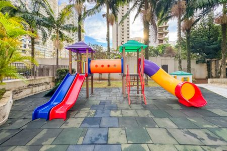 Apartamento para alugar com 250m², 4 quartos e 3 vagas Apartamento para alugar com 250m², 4 quartos e 3 vagasÁrea comum