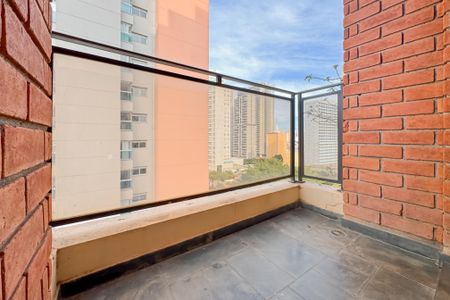 Apartamento para alugar com 250m², 4 quartos e 3 vagas Apartamento para alugar com 250m², 4 quartos e 3 vagasSacada