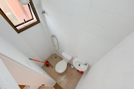 Apartamento para alugar com 250m², 4 quartos e 3 vagas Apartamento para alugar com 250m², 4 quartos e 3 vagasBanheiro de serviço