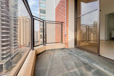 Apartamento para alugar com 250m², 4 quartos e 3 vagas Apartamento para alugar com 250m², 4 quartos e 3 vagasVaranda da Suíte 2