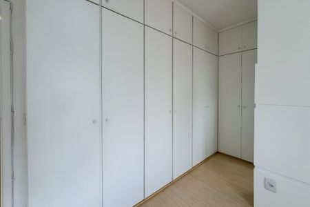 Apartamento para alugar com 250m², 4 quartos e 3 vagas Apartamento para alugar com 250m², 4 quartos e 3 vagasSuíte 1