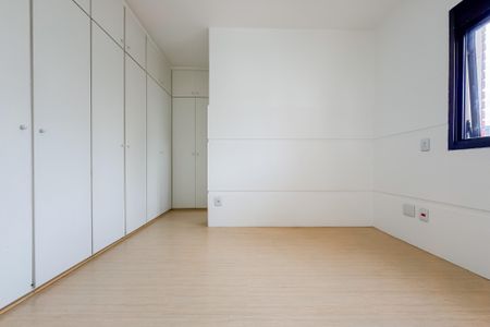 Apartamento para alugar com 250m², 4 quartos e 3 vagas Apartamento para alugar com 250m², 4 quartos e 3 vagasSuíte 1