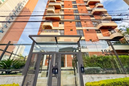 Apartamento para alugar com 250m², 4 quartos e 3 vagas Apartamento para alugar com 250m², 4 quartos e 3 vagasFachada