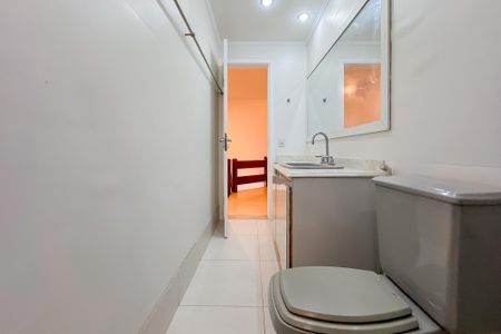 Apartamento para alugar com 250m², 4 quartos e 3 vagas Apartamento para alugar com 250m², 4 quartos e 3 vagasBanheiro Social