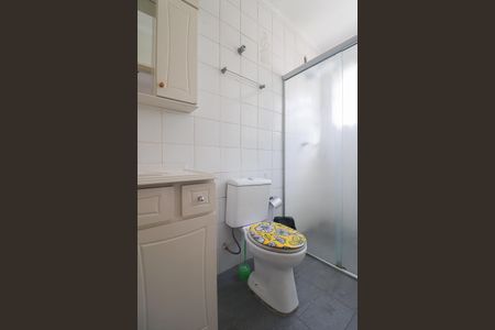 Banheiro Social de apartamento para alugar com 1 quarto, 58m² em Sarandi, Porto Alegre