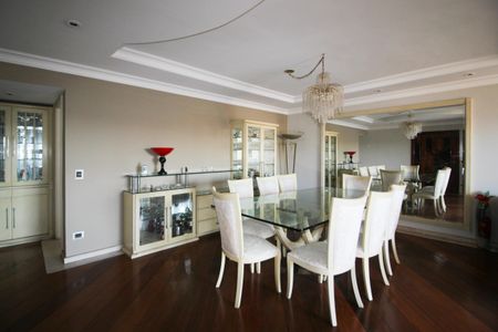 Sala de apartamento à venda com 3 quartos, 147m² em Moema, São Paulo