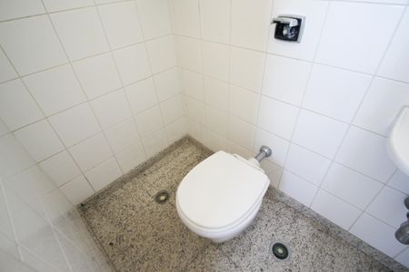 Apartamento à venda com 147m², 3 quartos e 3 vagasBanheiro de Serviço