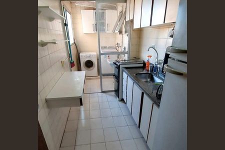 Apartamento à venda com 82m², 3 quartos e 1 vagaCozinha e Área de Serviço