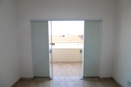 Casa para alugar com 185m², 4 quartos e 2 vagasSacada do Quarto 2