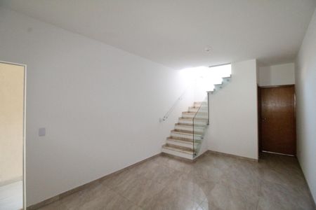 Casa para alugar com 185m², 4 quartos e 2 vagasSala