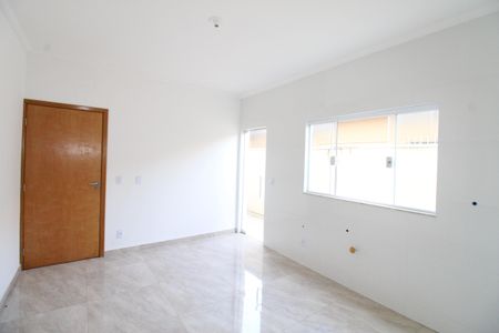 Casa para alugar com 185m², 4 quartos e 2 vagasCozinha