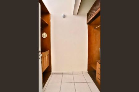 Apartamento à venda com 200m², 3 quartos e sem vagaCloset do quarto 1