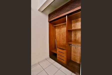 Apartamento à venda com 200m², 3 quartos e sem vagaCloset do quarto 1