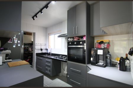 Apartamento para alugar com 88m², 2 quartos e 2 vagasCozinha