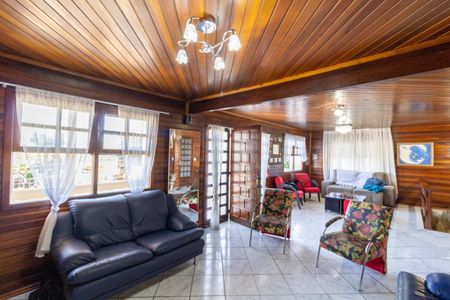 Sala de casa à venda com 3 quartos, 215m² em Nonoai, Porto Alegre