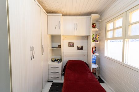 Casa à venda com 215m², 3 quartos e 4 vagas Casa à venda com 215m², 3 quartos e 4 vagasQuarto 1