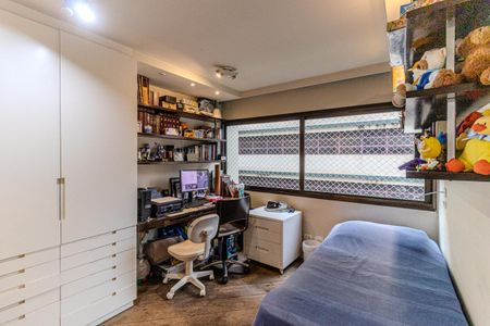 Apartamento à venda com 136m², 4 quartos e 2 vagasQuarto 1