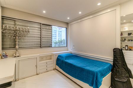 Apartamento à venda com 136m², 4 quartos e 2 vagasQuarto 3