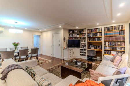 Apartamento à venda com 136m², 4 quartos e 2 vagasSala