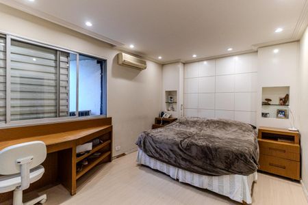 Apartamento à venda com 136m², 4 quartos e 2 vagasSuíte