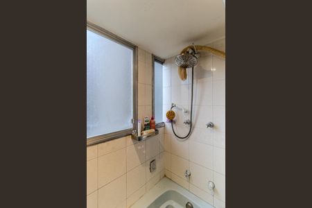 Apartamento à venda com 136m², 4 quartos e 2 vagasBanheiro da Suíte