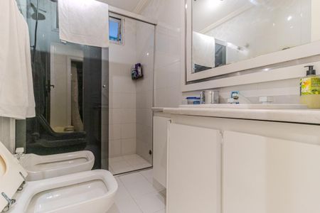 Apartamento à venda com 136m², 4 quartos e 2 vagasBanheiro Social