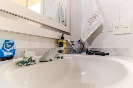 Apartamento à venda com 136m², 4 quartos e 2 vagasBanheiro Social